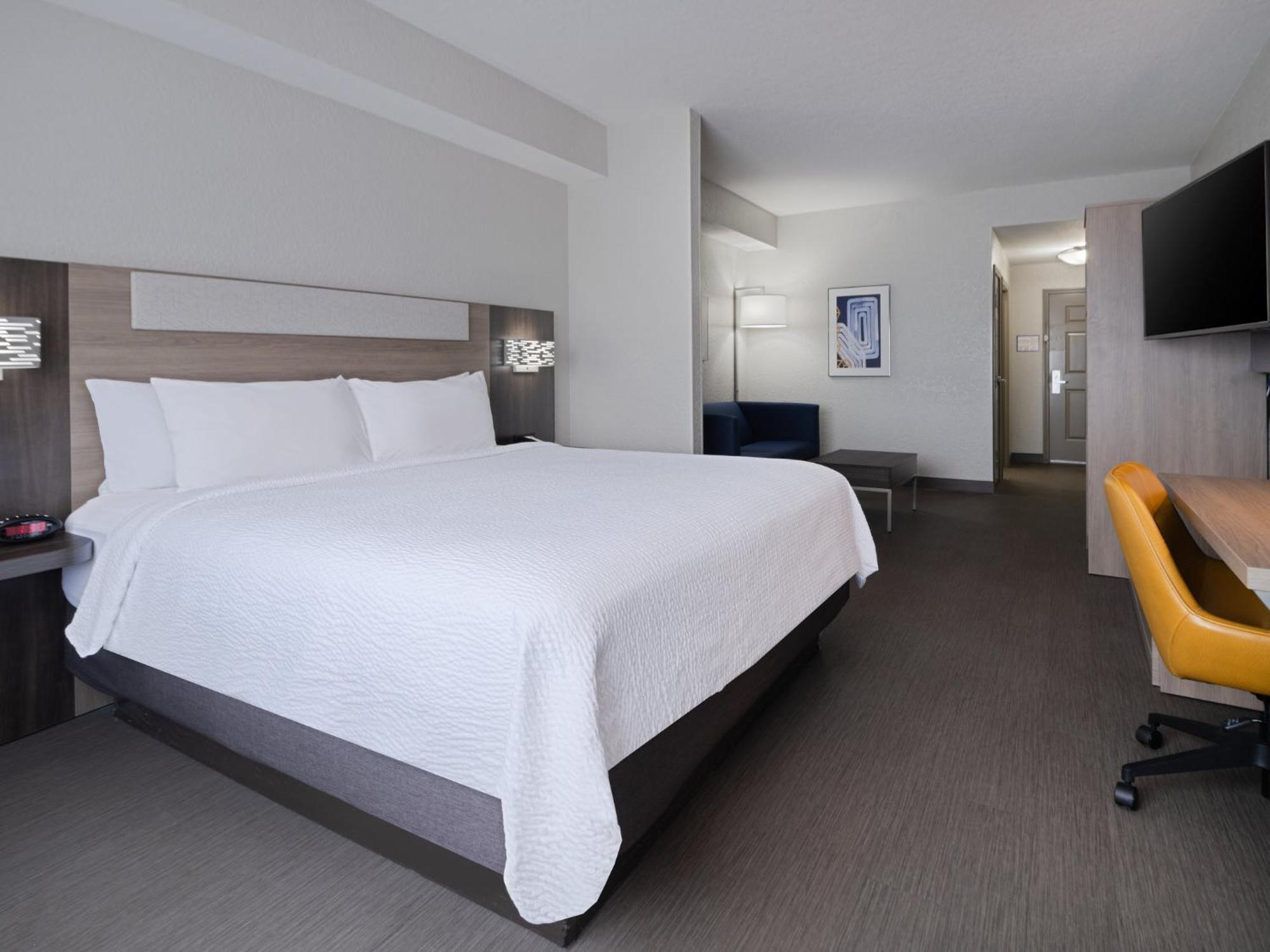 Holiday Inn Express & Suites Lakeland North I-4 By Ihg Eksteriør bilde