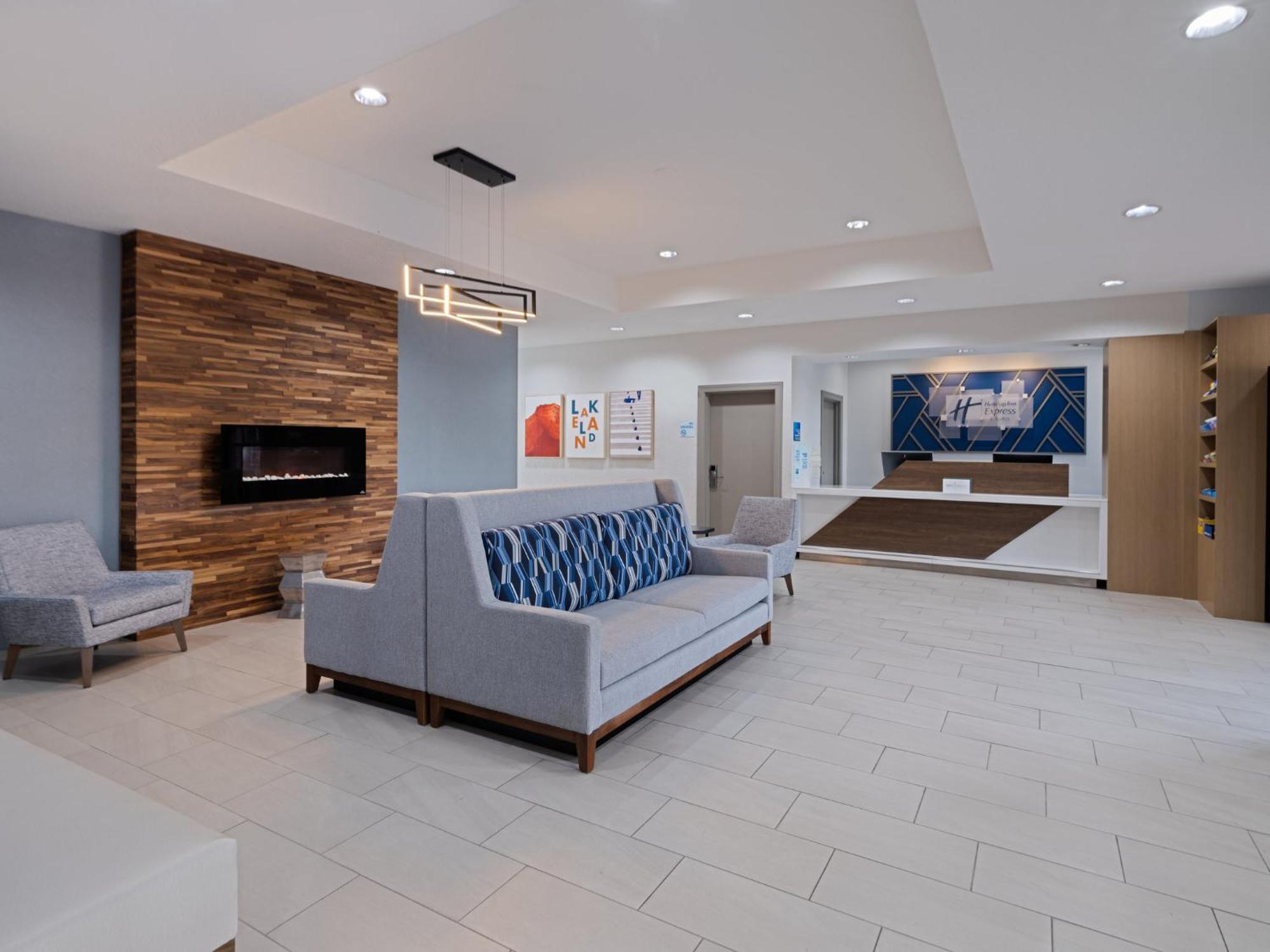 Holiday Inn Express & Suites Lakeland North I-4 By Ihg Eksteriør bilde